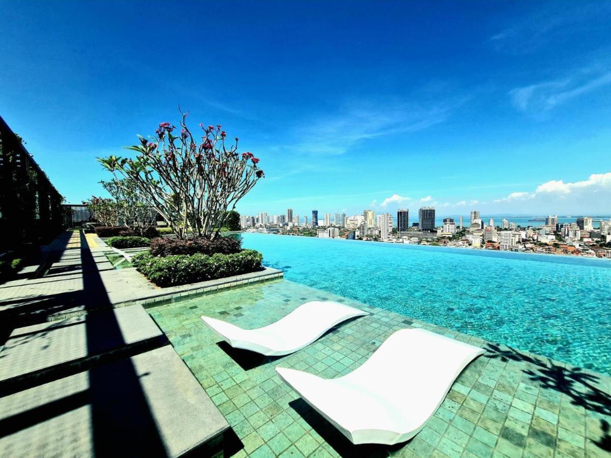 Beacon Executive Suite At Georgetown For 10Pax And 2 Bed Room Экстерьер фото
